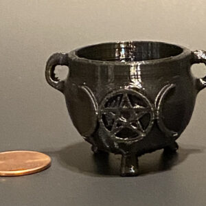 Miniature Cauldron with Half Moons and Pentagram from Forest Fairy Miniatures and 3D Prints